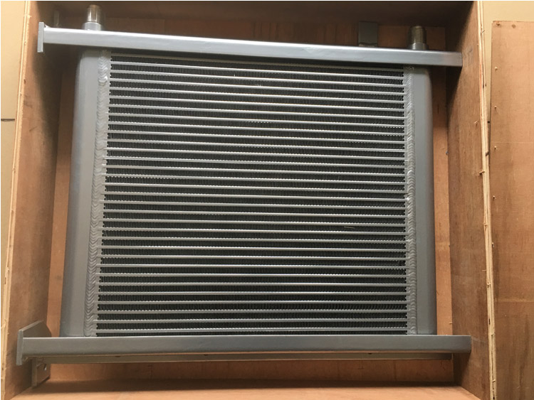 PC60-7 4D102液压油散热器