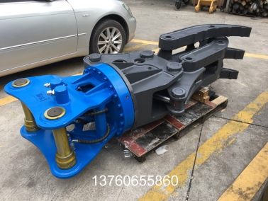 200挖机日式抓钢机