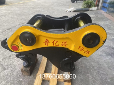 PC200铸造液压式快换接头